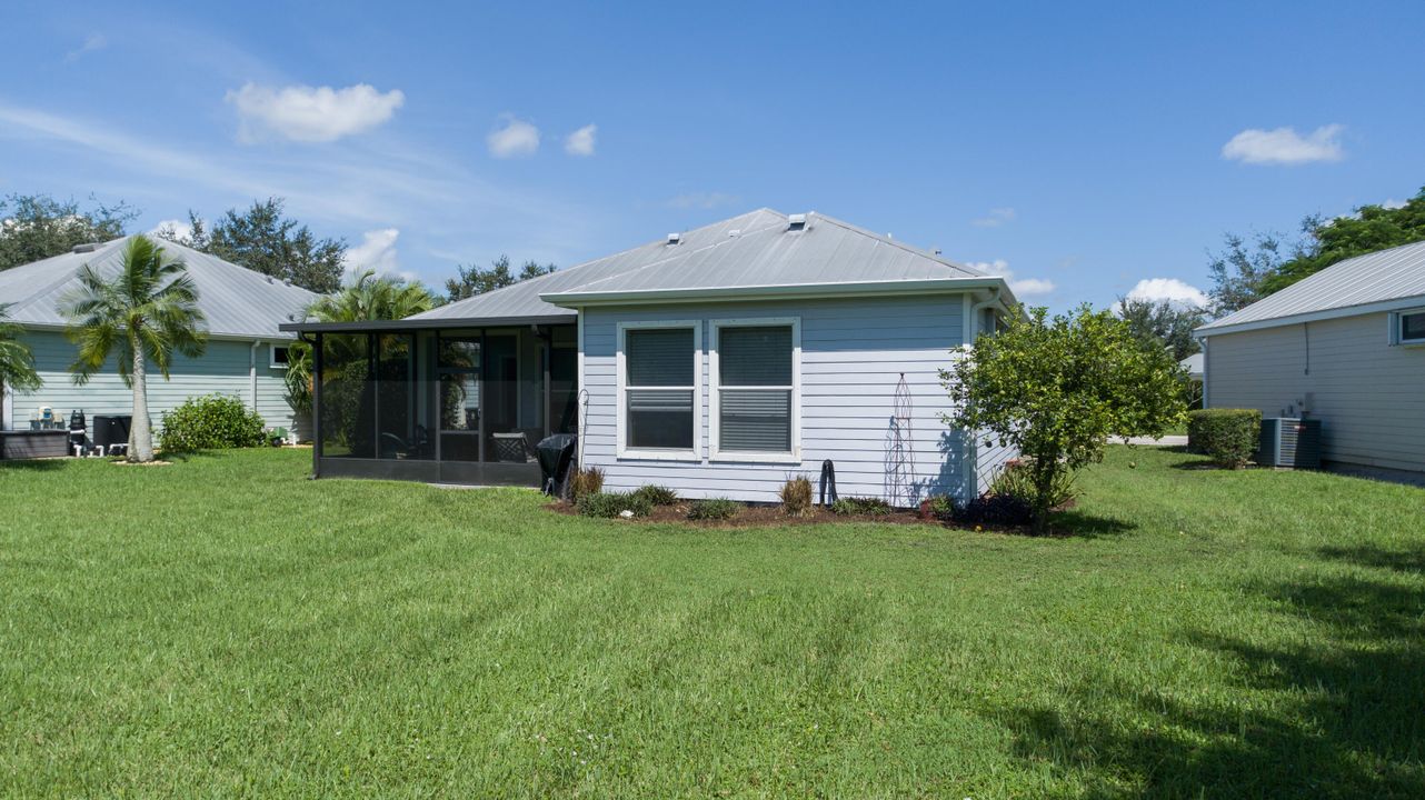 For Sale: $410,000 (3 beds, 2 baths, 1409 Square Feet)