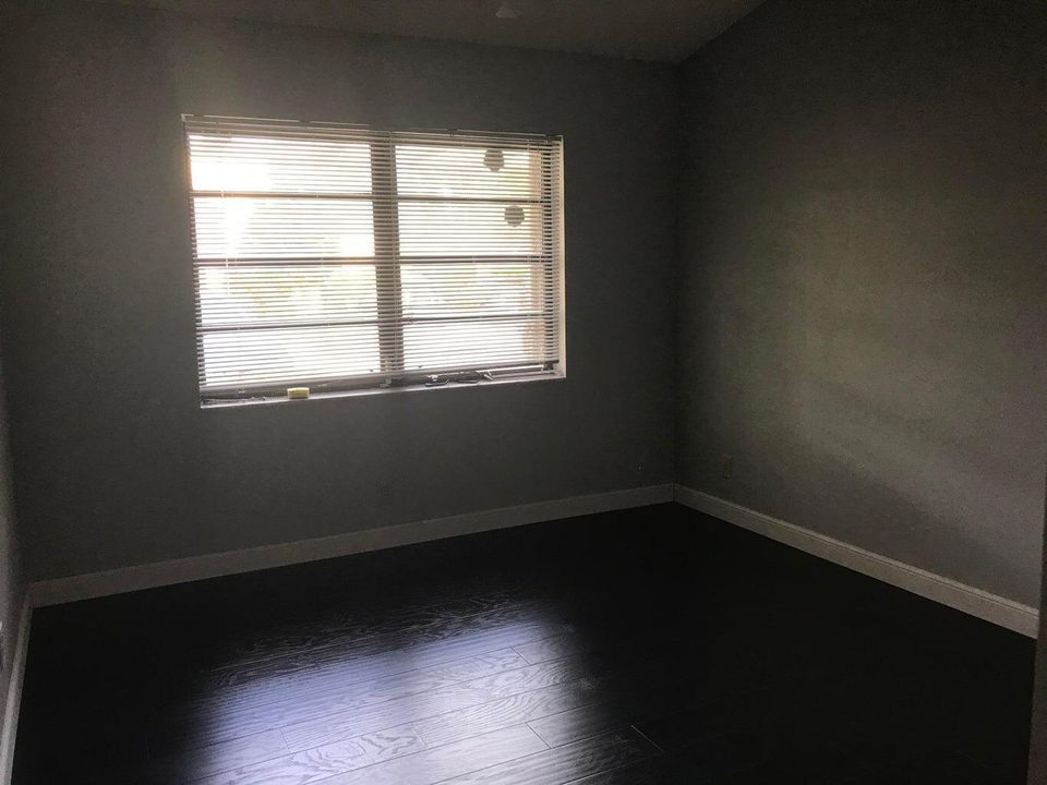 For Rent: $3,000 (3 beds, 2 baths, 1416 Square Feet)