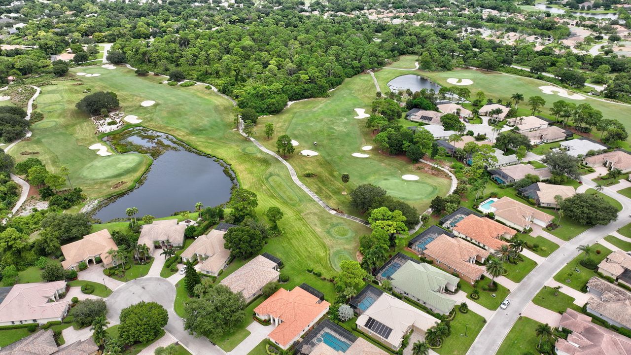 For Sale: $670,000 (3 beds, 3 baths, 2560 Square Feet)