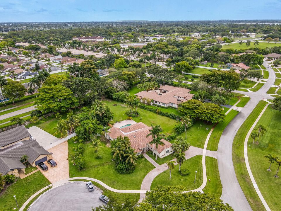 For Sale: $1,465,000 (4 beds, 2 baths, 3532 Square Feet)