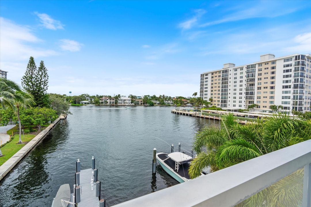 Active With Contract: $6,295,000 (4 beds, 4 baths, 3845 Square Feet)