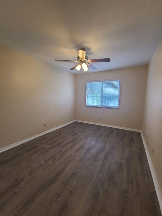 Active With Contract: $2,285 (3 beds, 2 baths, 1312 Square Feet)