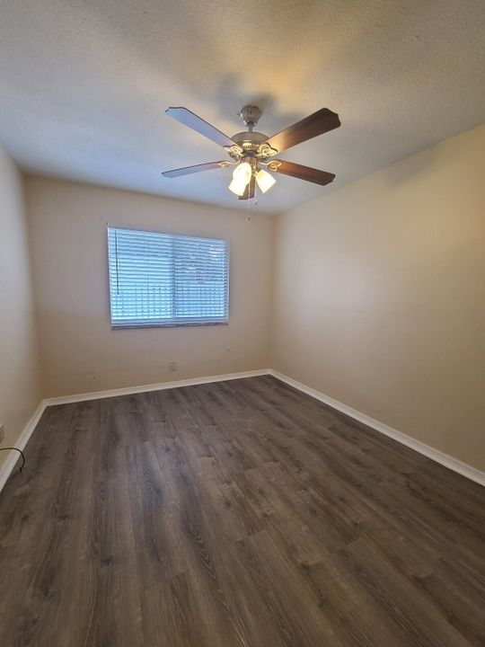 Active With Contract: $2,285 (3 beds, 2 baths, 1312 Square Feet)