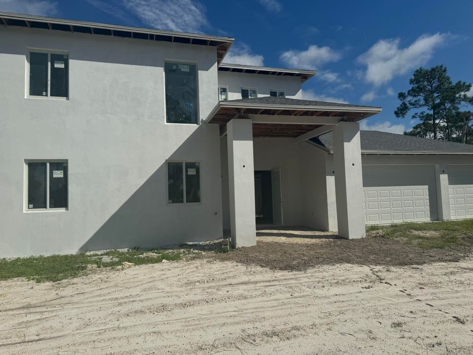 En Venta: $1,599,999 (4 camas, 3 baños, 4300 Pies cuadrados)