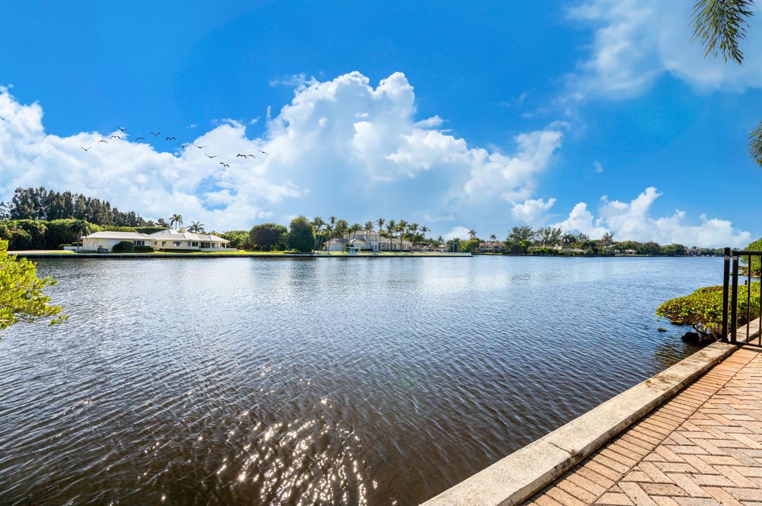 For Sale: $3,395,000 (3 beds, 2 baths, 3317 Square Feet)