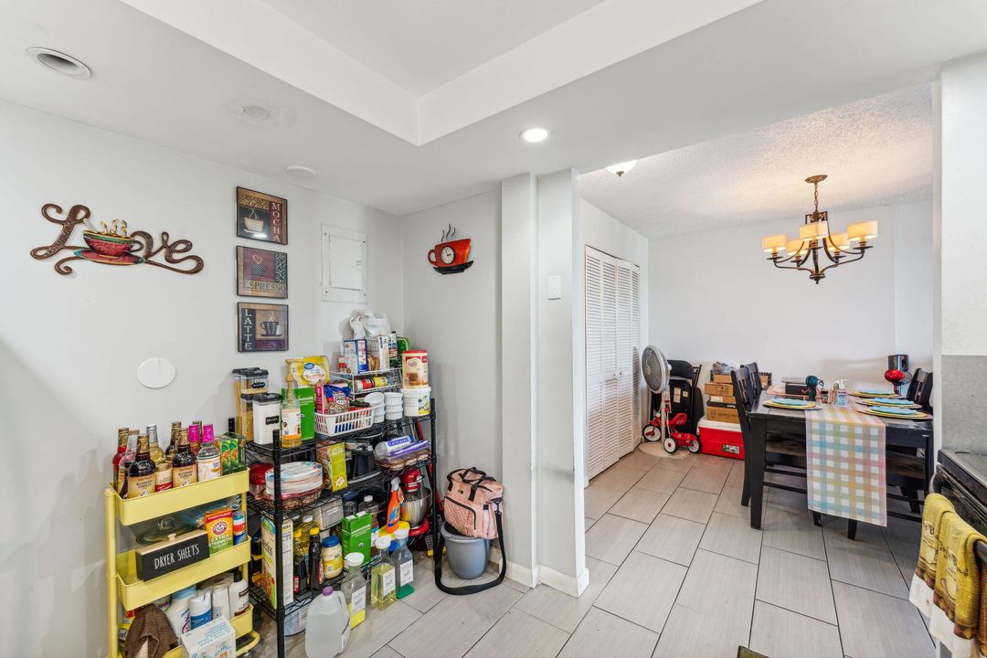 For Sale: $150,000 (2 beds, 2 baths, 1133 Square Feet)