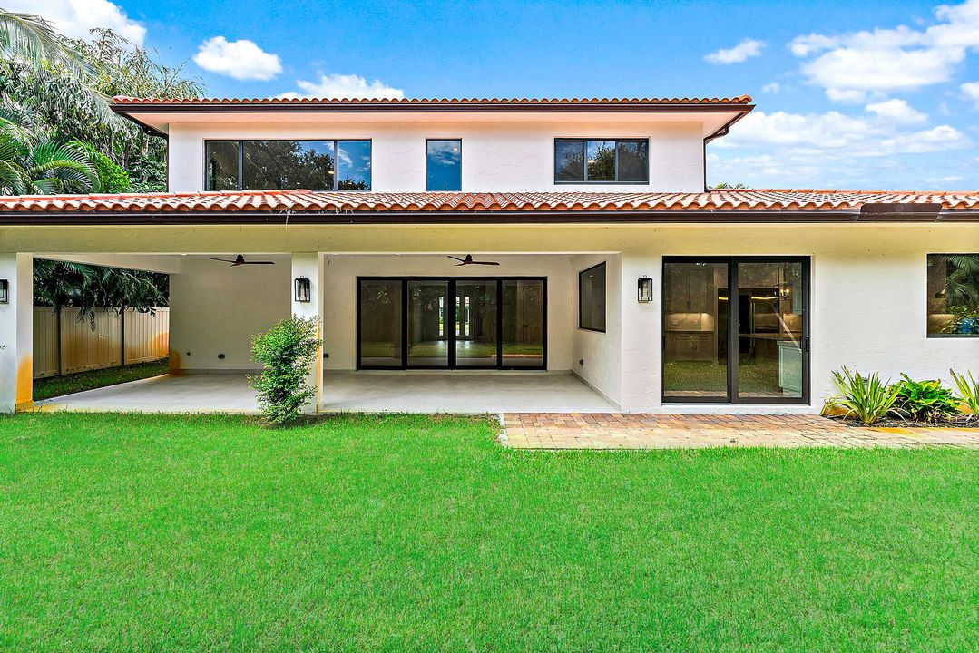 En Venta: $2,600,000 (5 camas, 3 baños, 3652 Pies cuadrados)