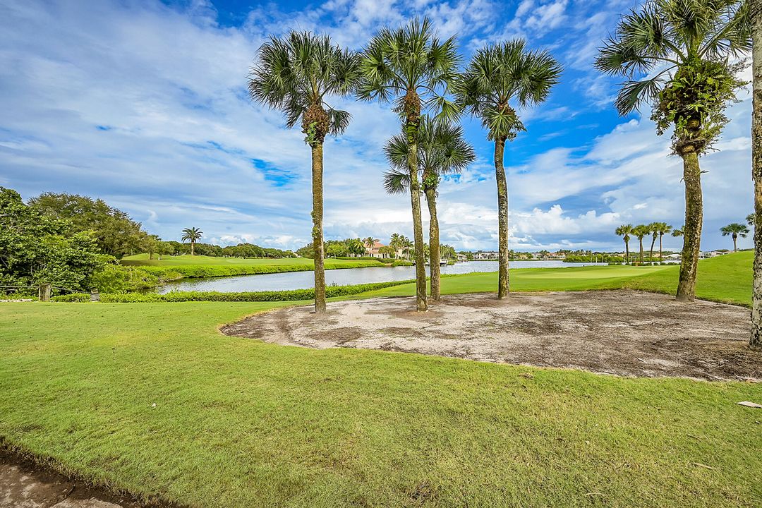 For Sale: $2,495,000 (3 beds, 2 baths, 2320 Square Feet)