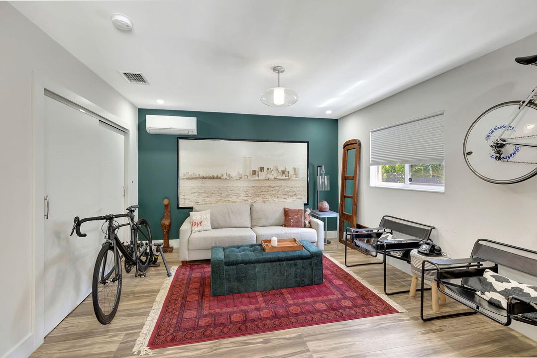 For Sale: $1,695,000 (4 beds, 3 baths, 2917 Square Feet)