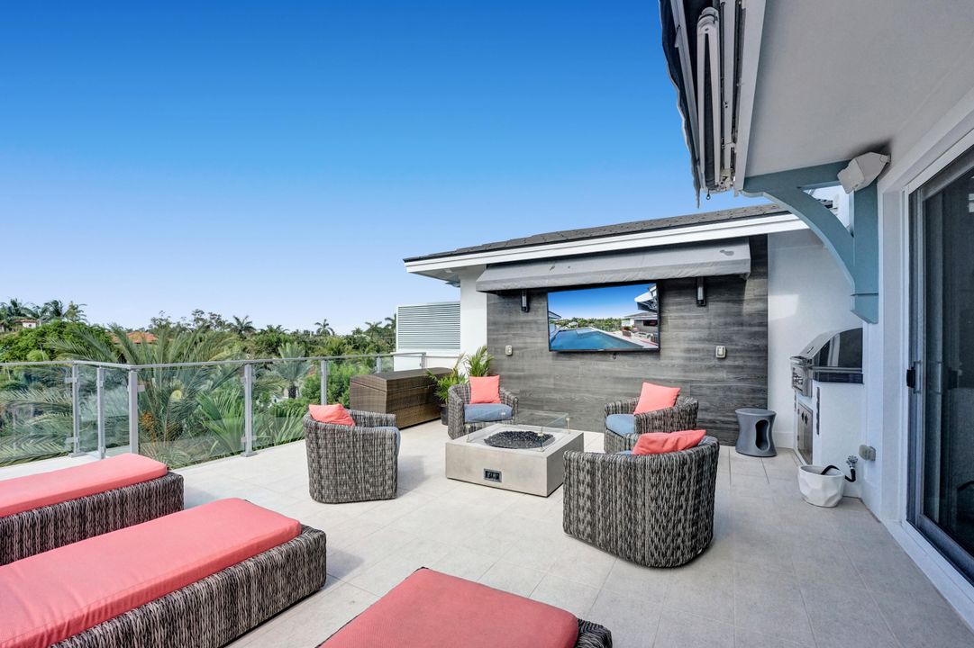 For Sale: $4,590,000 (4 beds, 4 baths, 4953 Square Feet)