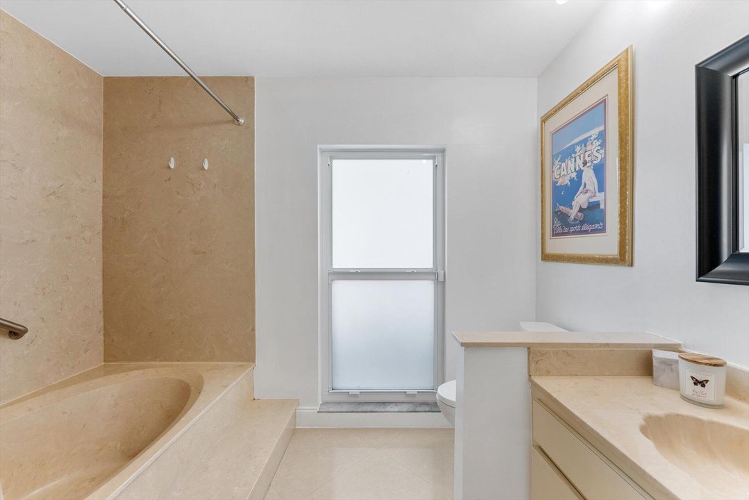 待售: $699,000 (3 贝兹, 2 浴室, 1724 平方英尺)