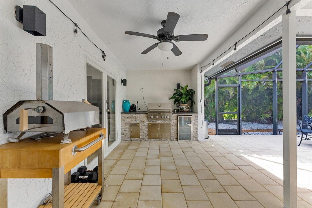 待售: $699,000 (3 贝兹, 2 浴室, 1724 平方英尺)