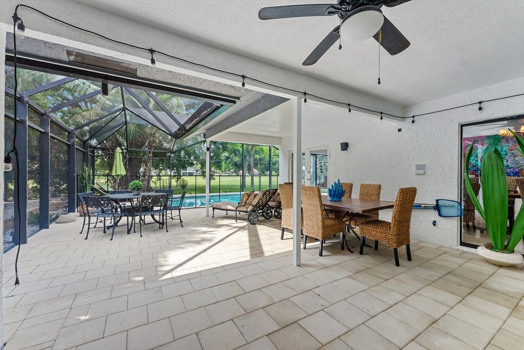 待售: $699,000 (3 贝兹, 2 浴室, 1724 平方英尺)