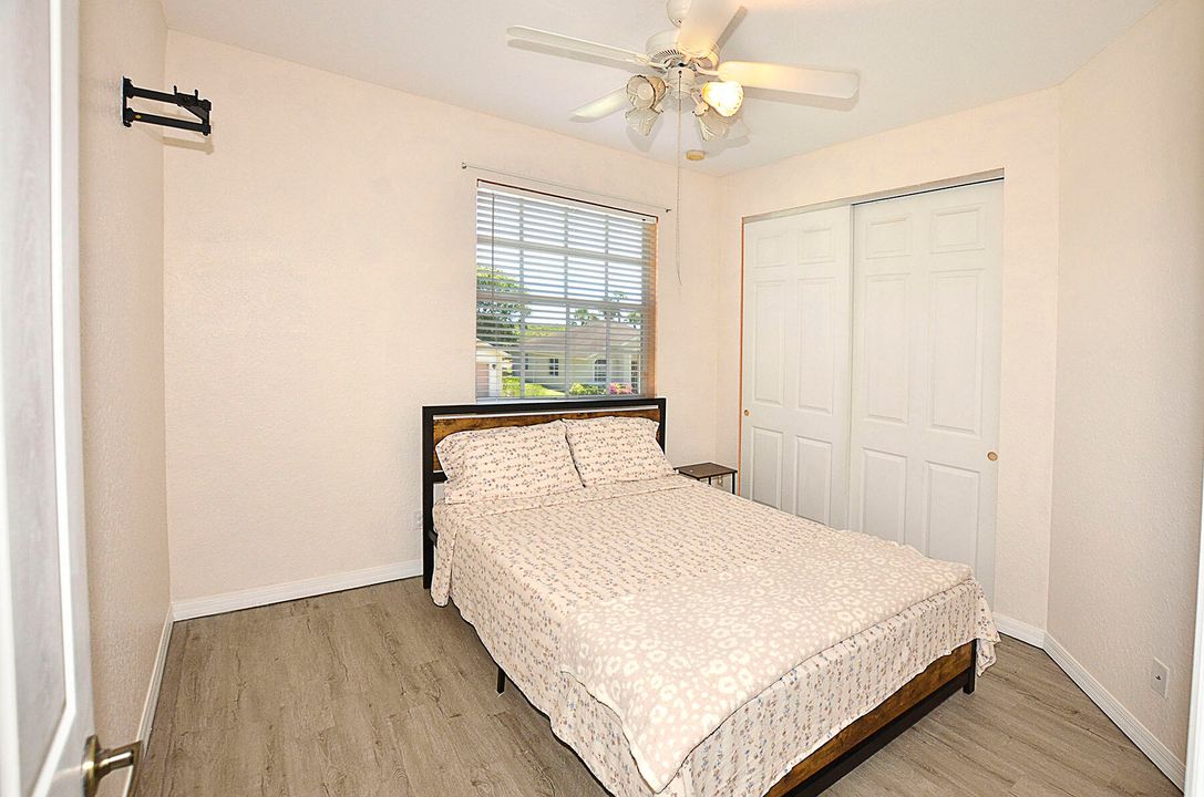 For Sale: $400,000 (4 beds, 2 baths, 2126 Square Feet)