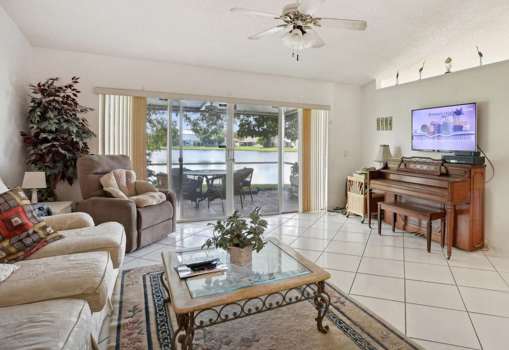 For Sale: $499,000 (3 beds, 2 baths, 1984 Square Feet)