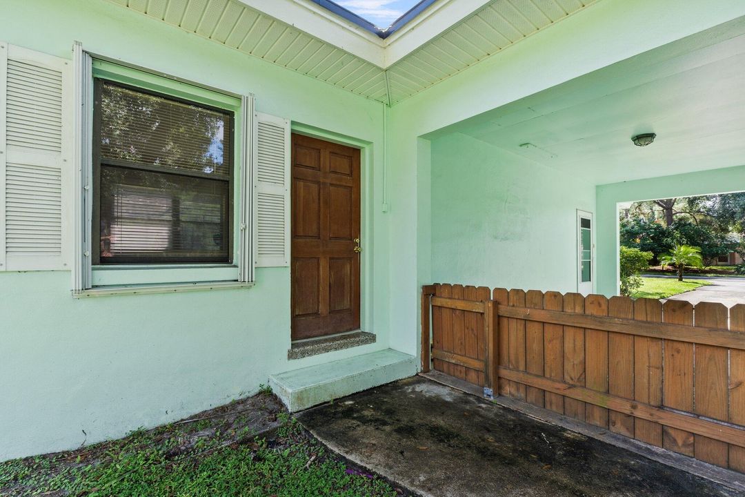 For Sale: $279,900 (3 beds, 1 baths, 1204 Square Feet)