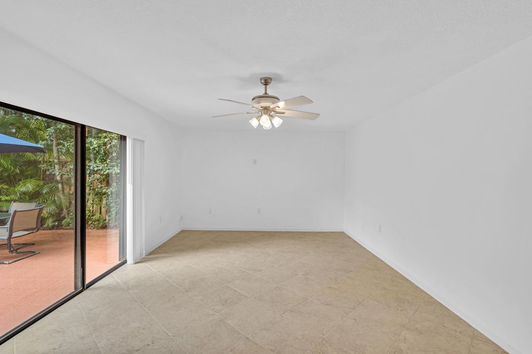 For Sale: $349,000 (2 beds, 2 baths, 1166 Square Feet)