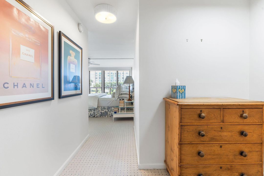 For Sale: $2,495,000 (3 beds, 2 baths, 2230 Square Feet)