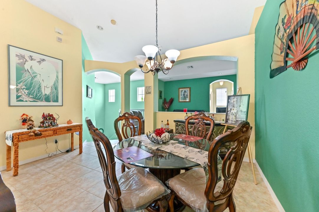 For Sale: $399,900 (3 beds, 2 baths, 1861 Square Feet)