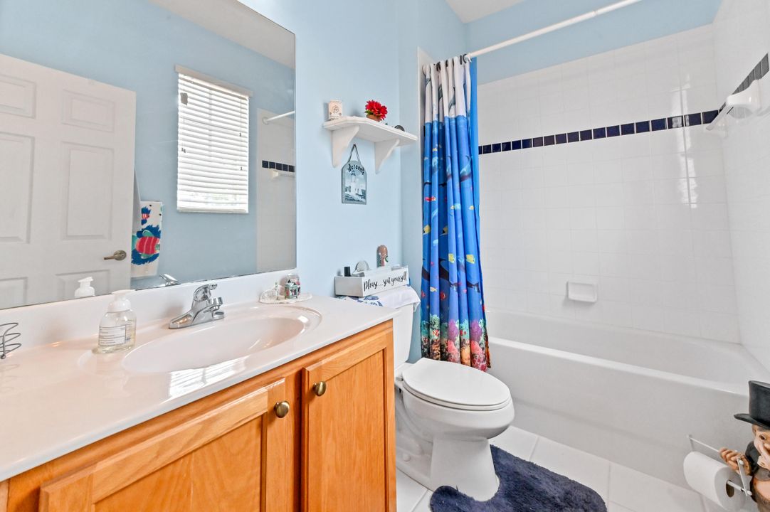 For Sale: $399,900 (3 beds, 2 baths, 1861 Square Feet)