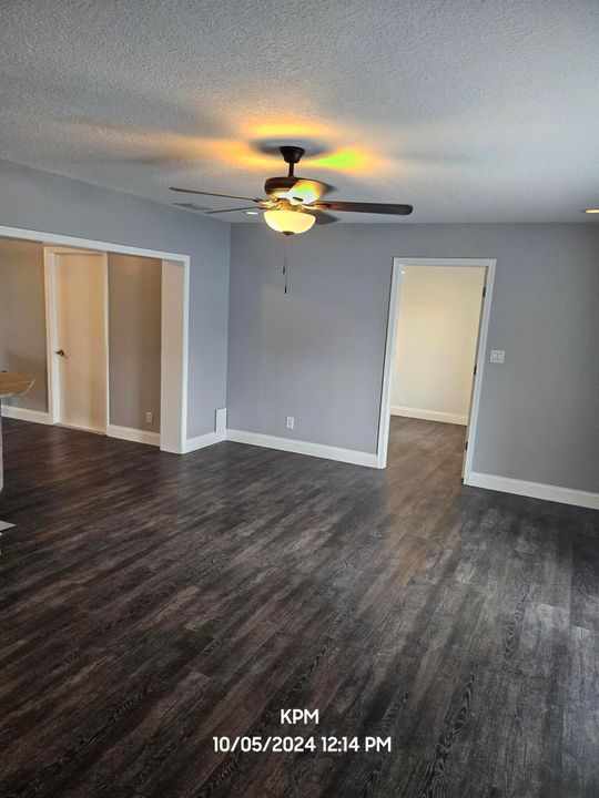 For Rent: $4,400 (4 beds, 2 baths, 1600 Square Feet)