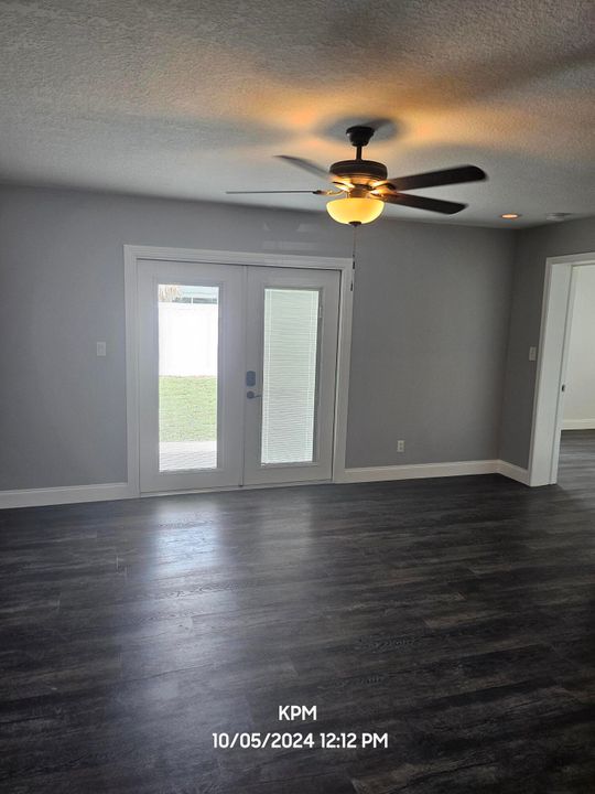 For Rent: $4,400 (4 beds, 2 baths, 1600 Square Feet)