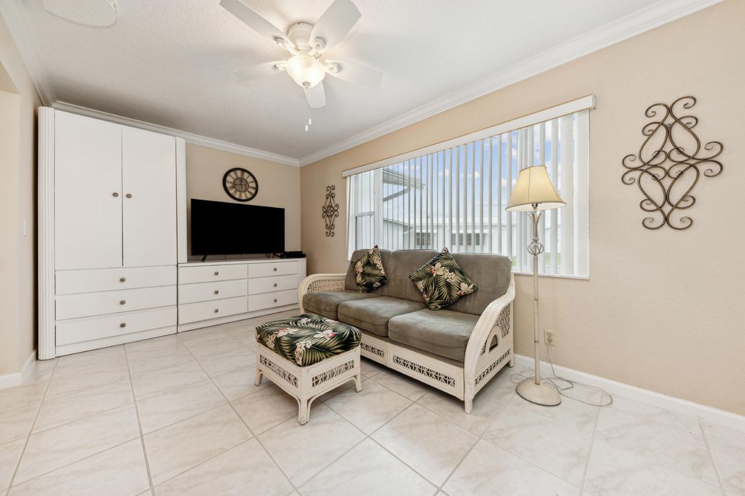 Active With Contract: $369,900 (2 beds, 2 baths, 1428 Square Feet)