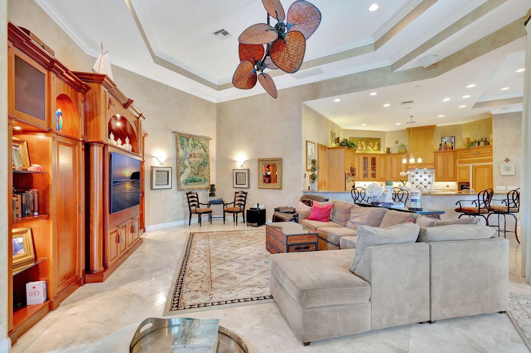 For Sale: $2,595,000 (5 beds, 5 baths, 5498 Square Feet)