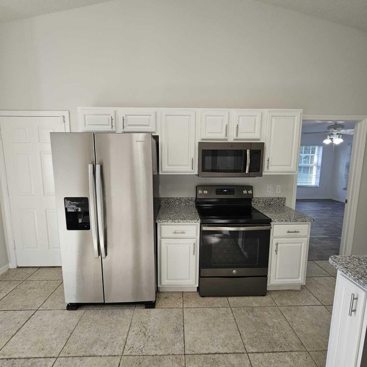 For Sale: $369,000 (4 beds, 2 baths, 1590 Square Feet)