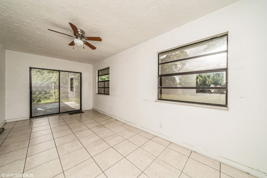 For Sale: $319,900 (3 beds, 2 baths, 1312 Square Feet)