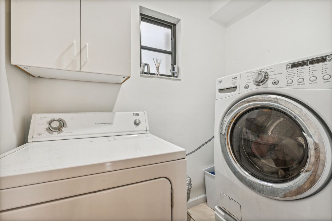 For Sale: $265,000 (2 beds, 2 baths, 1176 Square Feet)