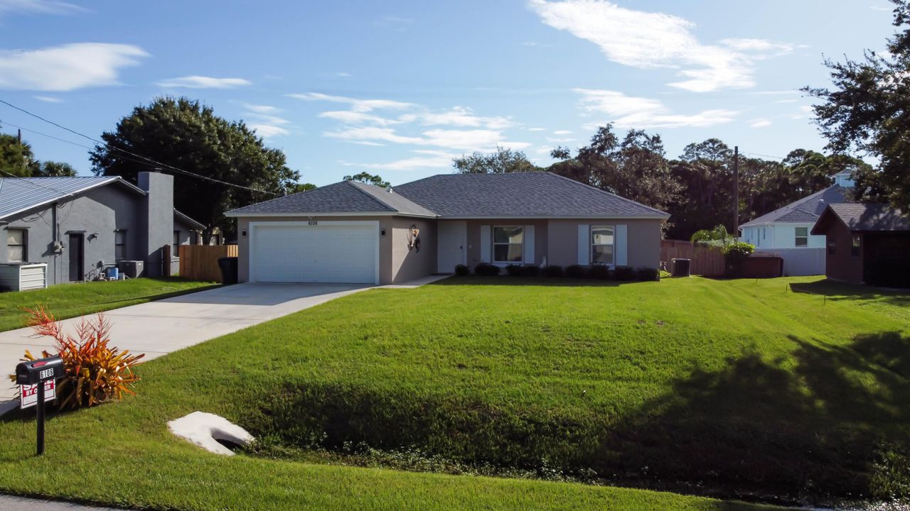 For Sale: $520,000 (3 beds, 2 baths, 1460 Square Feet)