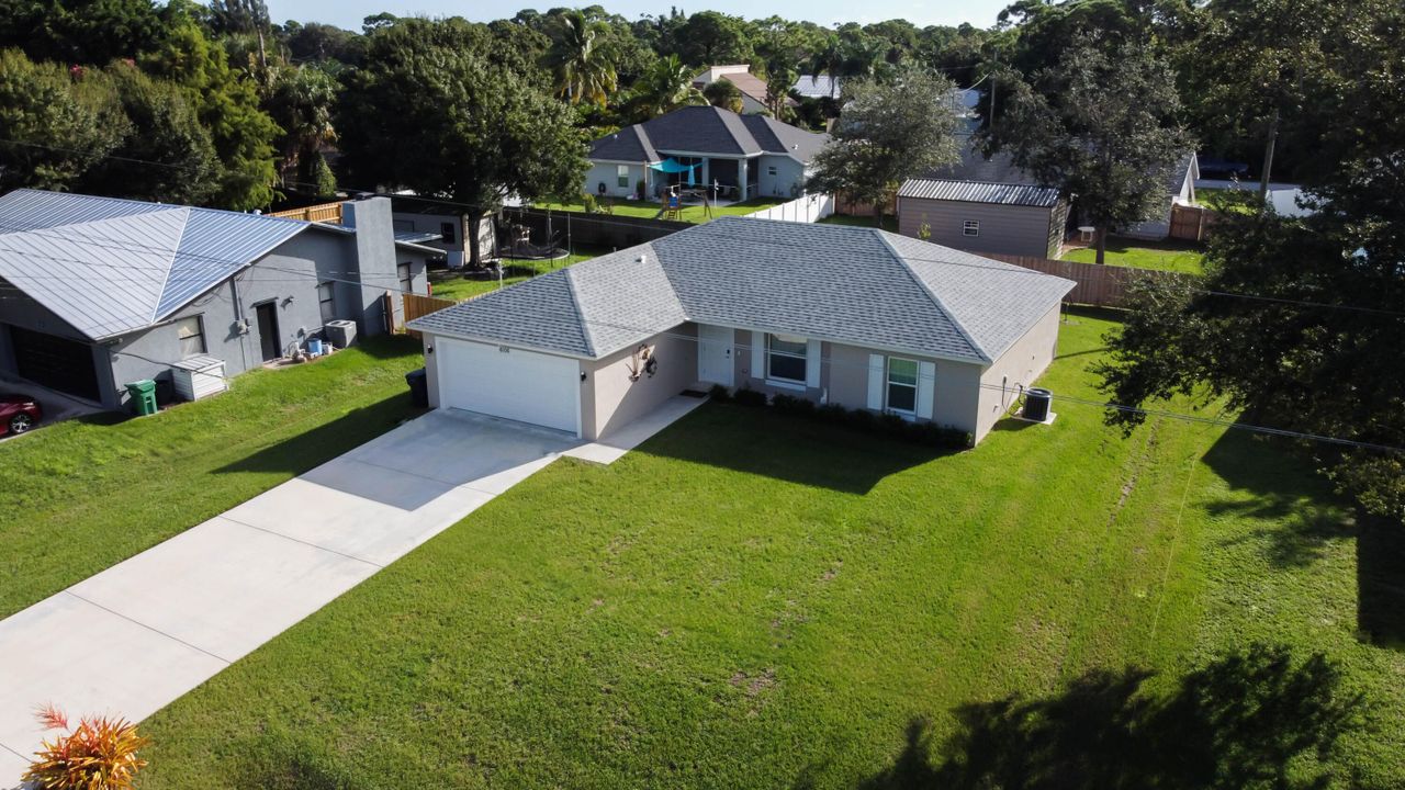 For Sale: $520,000 (3 beds, 2 baths, 1460 Square Feet)