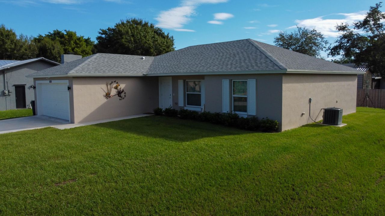 For Sale: $520,000 (3 beds, 2 baths, 1460 Square Feet)