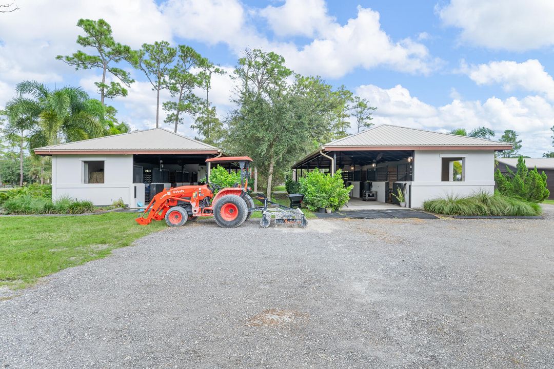 For Sale: $2,900,000 (2 beds, 2 baths, 1806 Square Feet)