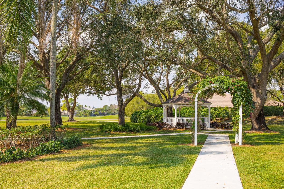 For Sale: $599,900 (3 beds, 2 baths, 1662 Square Feet)