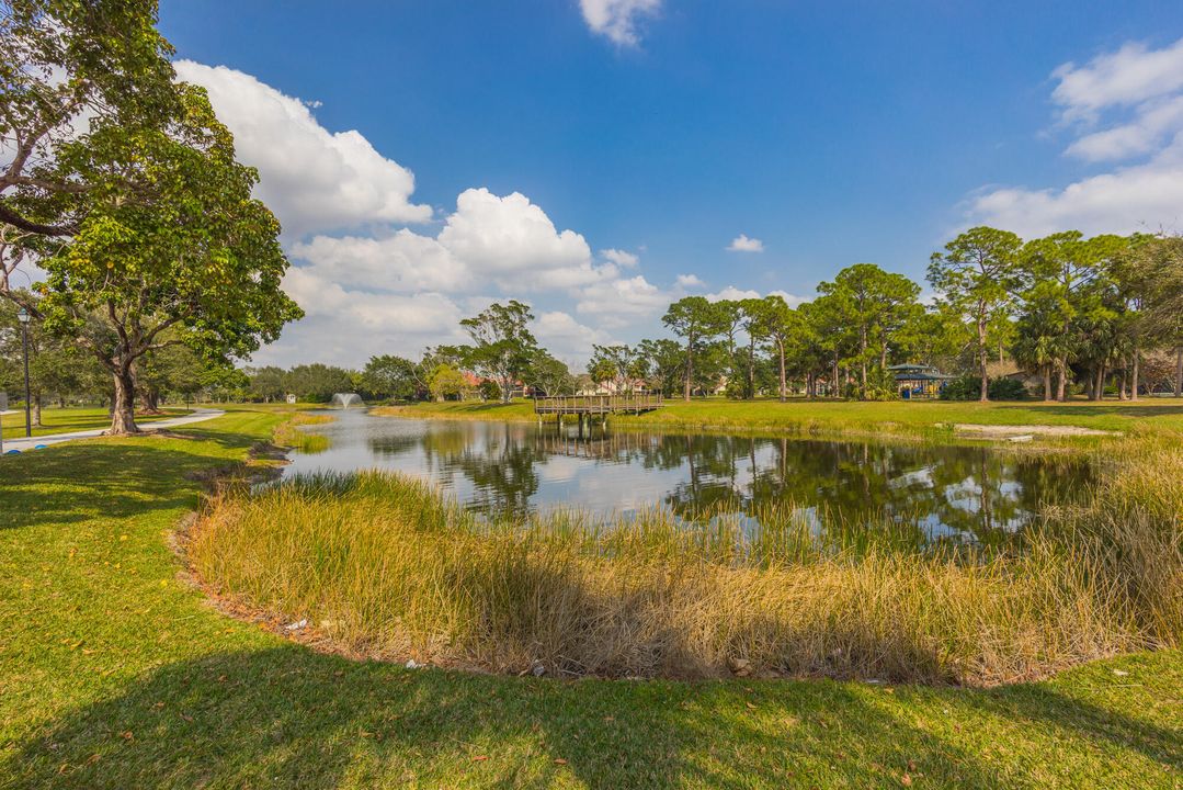 For Sale: $599,900 (3 beds, 2 baths, 1662 Square Feet)