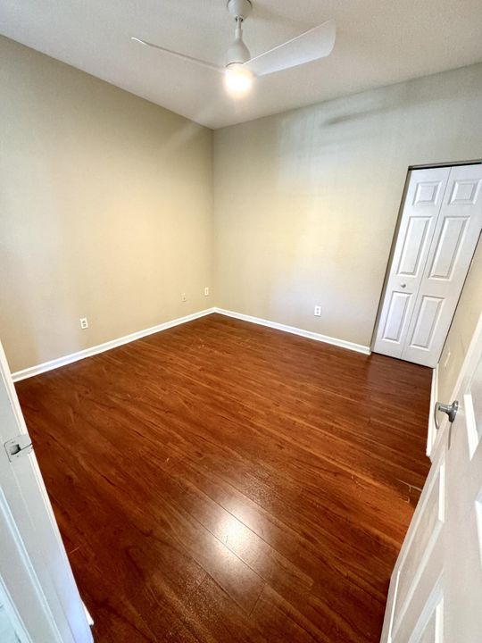 For Rent: $1,900 (2 beds, 2 baths, 855 Square Feet)