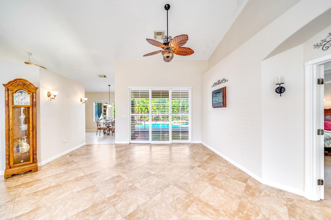 For Sale: $499,900 (3 beds, 2 baths, 2247 Square Feet)