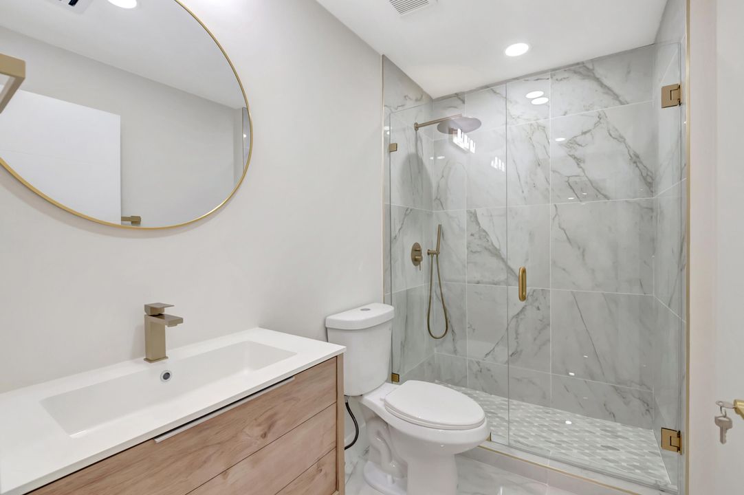 For Sale: $399,900 (2 beds, 2 baths, 1248 Square Feet)