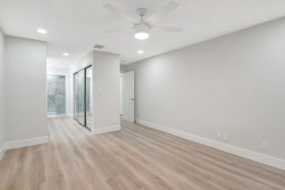 For Sale: $399,900 (2 beds, 2 baths, 1248 Square Feet)