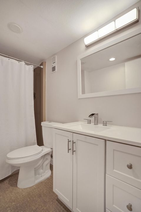 For Sale: $159,000 (2 beds, 2 baths, 1153 Square Feet)