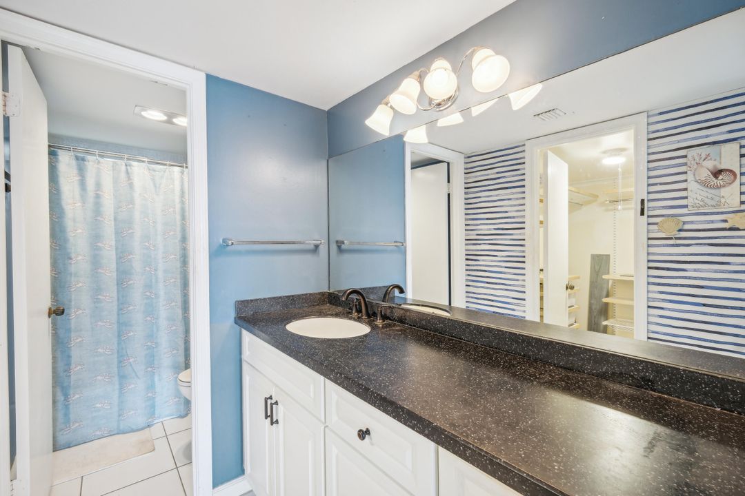 For Sale: $539,900 (2 beds, 2 baths, 1196 Square Feet)