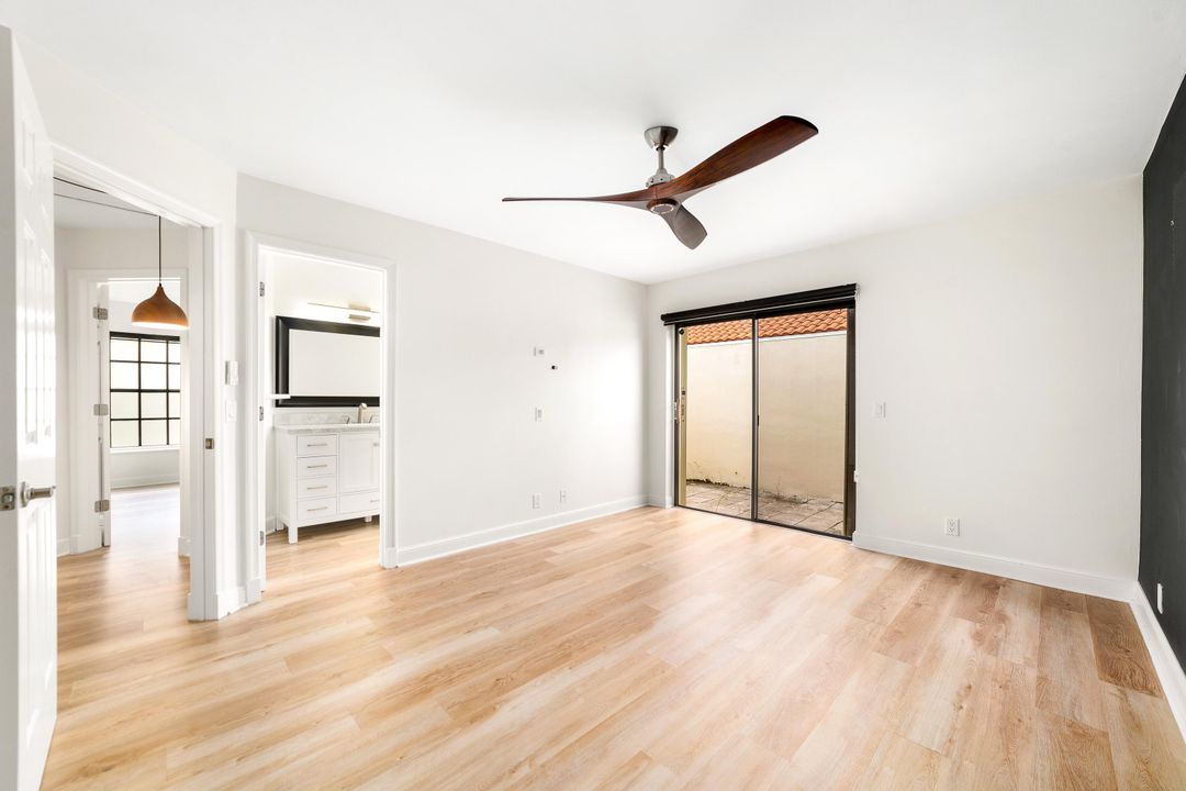 For Sale: $899,000 (2 beds, 2 baths, 1211 Square Feet)