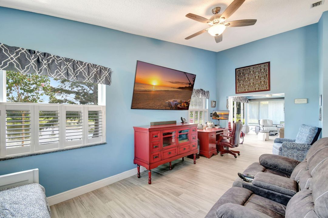 For Sale: $429,000 (2 beds, 2 baths, 1519 Square Feet)