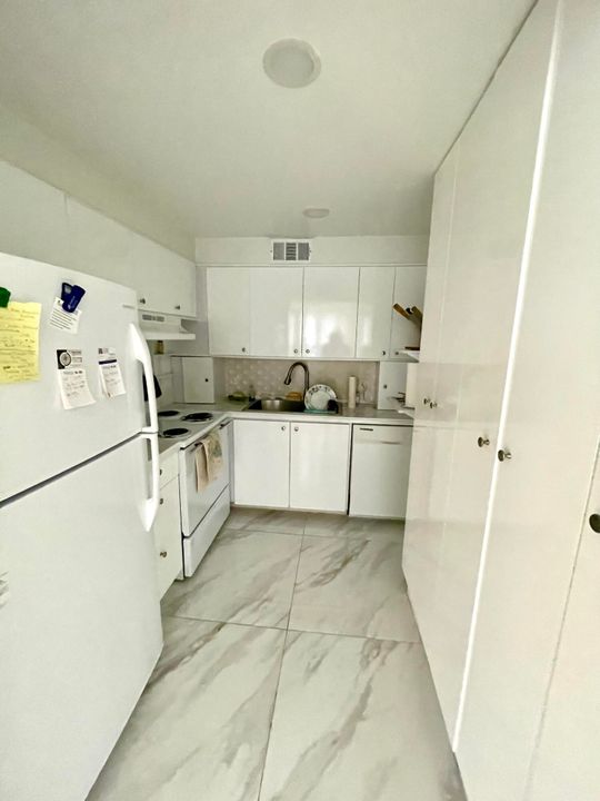 En Venta: $147,900 (2 camas, 1 baños, 841 Pies cuadrados)