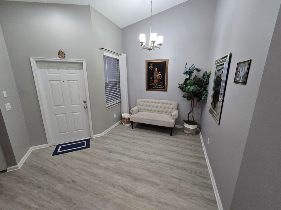 For Sale: $449,777 (2 beds, 2 baths, 1401 Square Feet)