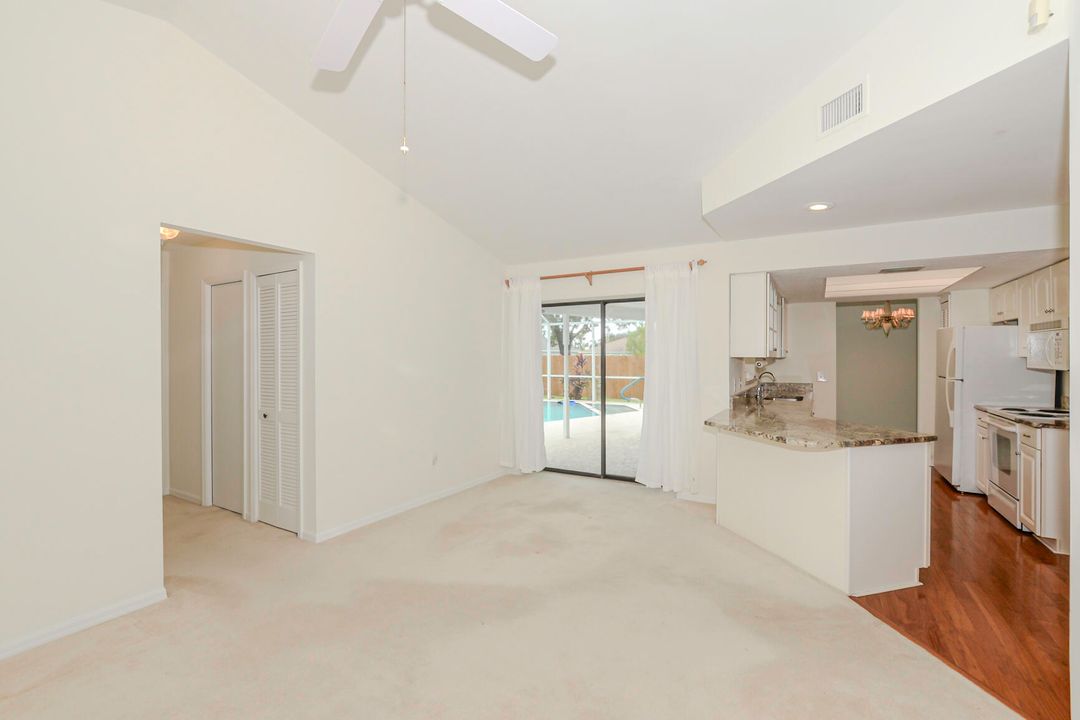 For Sale: $425,000 (3 beds, 2 baths, 1648 Square Feet)