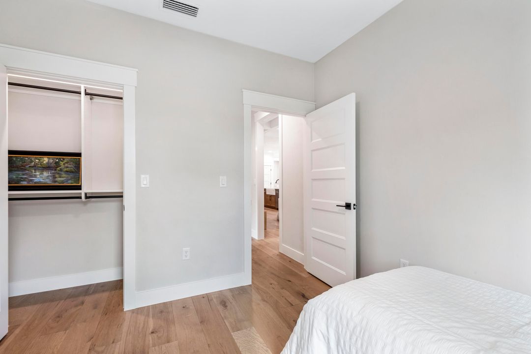 For Sale: $489,000 (3 beds, 2 baths, 1611 Square Feet)