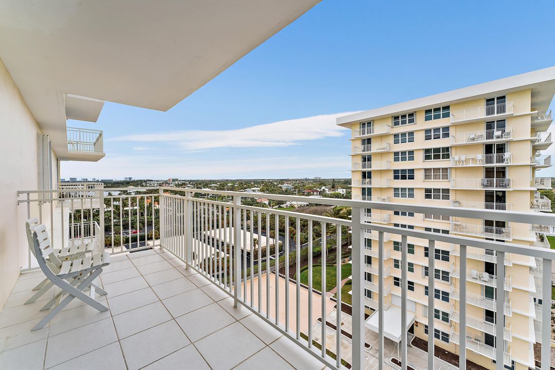 For Sale: $1,300,000 (2 beds, 2 baths, 1760 Square Feet)